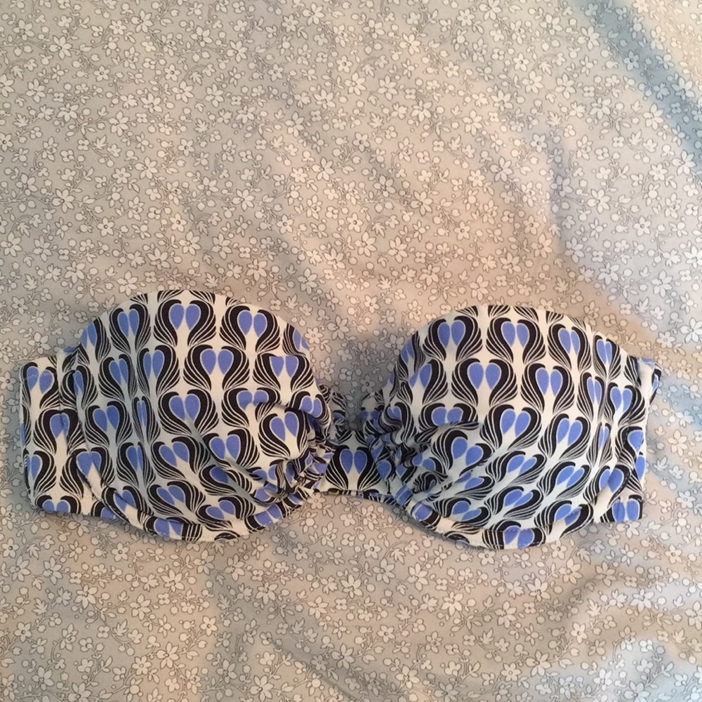 Bikini tops! - Picture 3 of 5